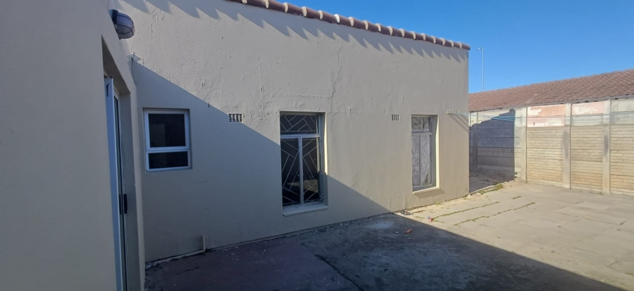 3 Bedroom Property for Sale in Portlands Western Cape